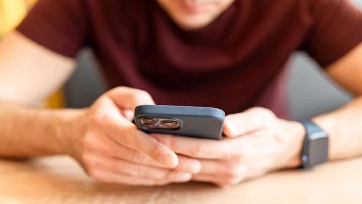 Apple’s iMessage edit, unsend features in iOS 16 raises concerns: Should we have this update?