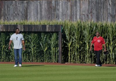Smyly stars as Cubs beat Reds in 2nd ‘Field of Dreams’ game